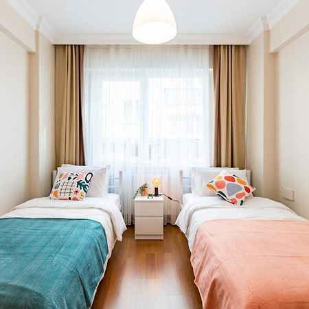 Colorful Apartment Near Popular Attractions In Sisli イスタンブール エクステリア 写真