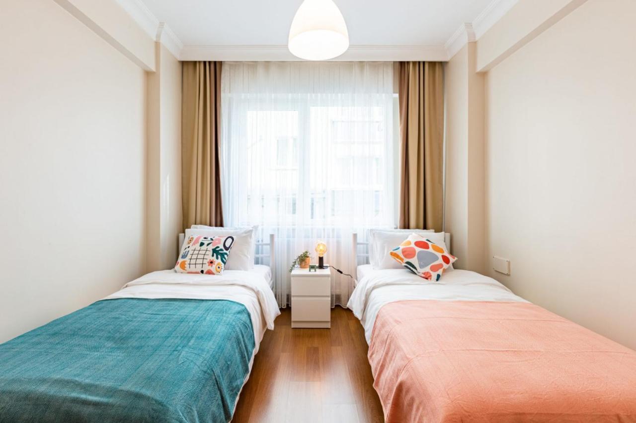 Colorful Apartment Near Popular Attractions In Sisli イスタンブール エクステリア 写真