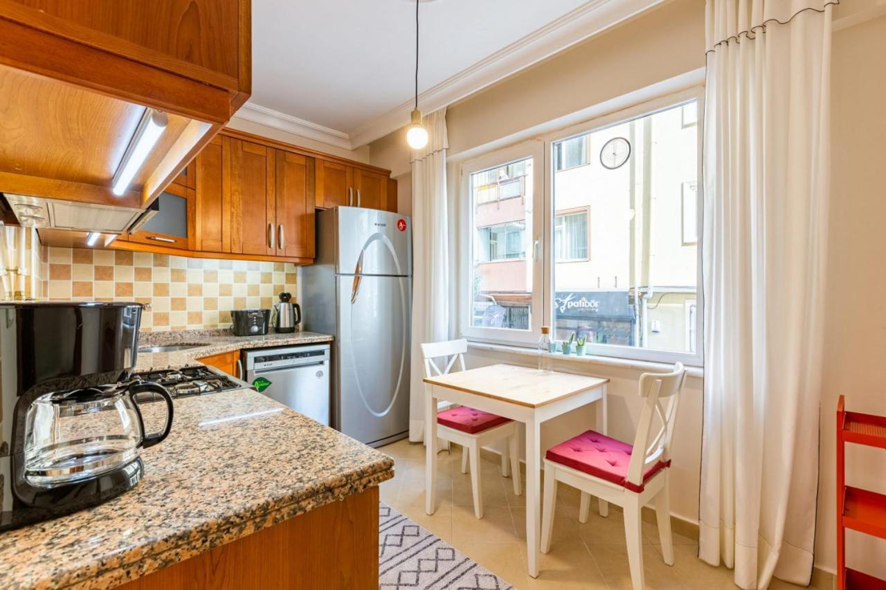 Colorful Apartment Near Popular Attractions In Sisli イスタンブール エクステリア 写真